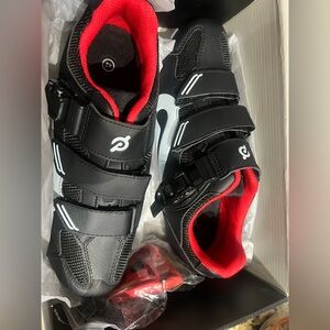 Men’s Peloton cycling shoes